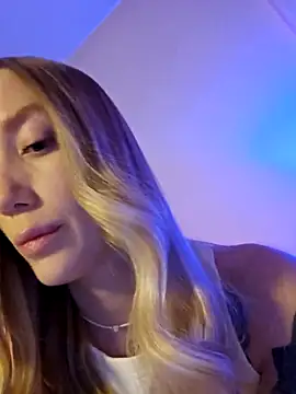 Snapshot of Pussy_Drive03 chatting on February 14, 12:36 pm Pussy Drive03 online show from February 14, 12:36 pm