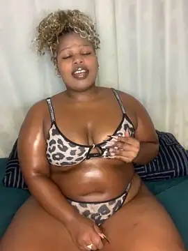 Cuddle Bear online show from March 11, 8:26 pm