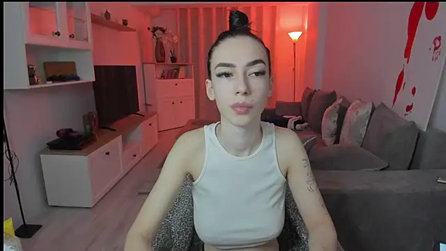 Celine Roxelle online show from March 10, 7:40 pm