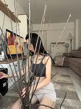 Snapshot of Celine_Roxelle chatting on May 19, 10:54 am Celine Roxelle online show from May 19, 10:54 am