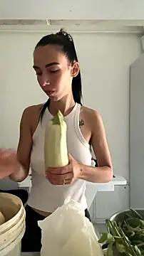 Snapshot of Celine_Roxelle chatting on July 21, 11:56 am Celine Roxelle online show from July 21, 11:56 am