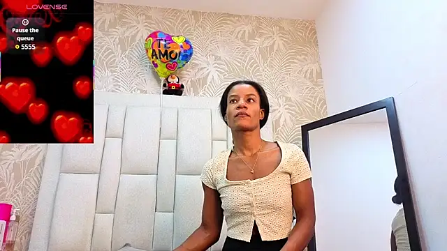 dafnnelewis online show from March 4, 11:16 am