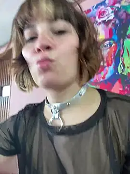 Maggie Geller online show from February 5, 8:04 pm