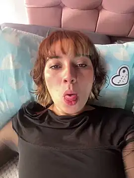 Maggie Geller online show from February 12, 3:16 pm