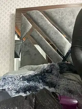 Maggie Geller online show from February 15, 12:04 am