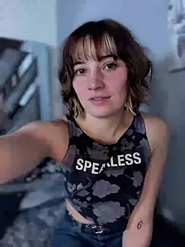 Maggie Geller online show from February 19, 5:16 pm