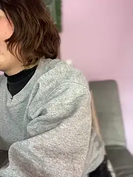 Maggie Geller online show from February 22, 9:59 pm