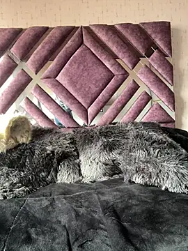 Maggie Geller online show from March 14, 8:17 pm