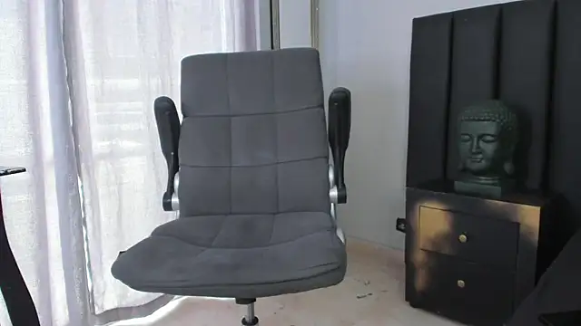 ISAAC CRYSTON online show from March 13, 7:50 pm