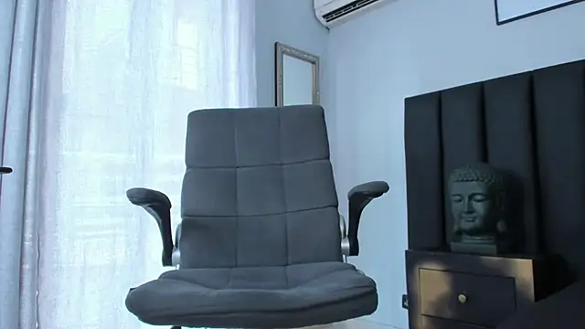 ISAAC CRYSTON online show from March 14, 7:34 pm