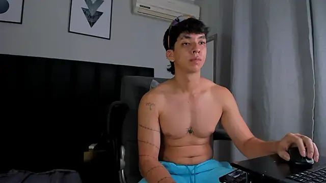 ISAAC CRYSTON online show from March 22, 2:16 am