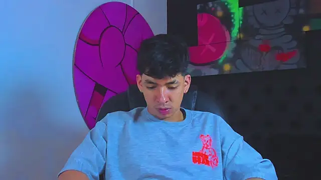 ISAAC CRYSTON online show from October 7, 7:33 pm