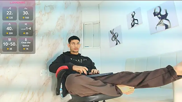 ANDRES STUD online show from December 4, 4:11 am