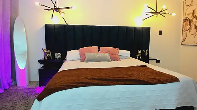 nattashaa7 online show from February 25, 11:30 am