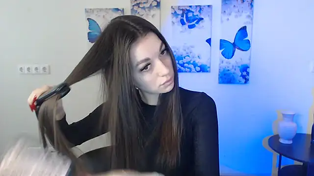 Snapshot of Eva_Eldis chatting on February 6, 1:32 pm Eva Eldis online show from February 6, 1:32 pm