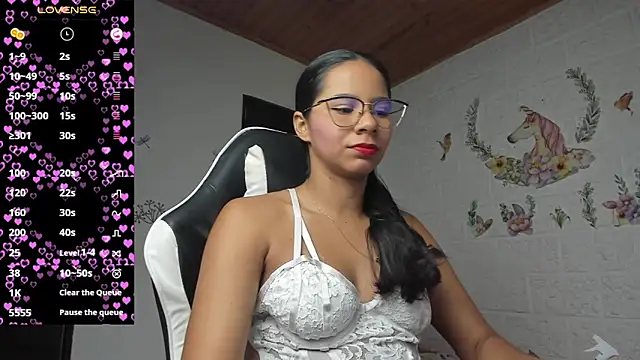 Snapshot of alisson_hoffman05 chatting on July 7, 11:20 pm alisson hoffman05 online show from July 7, 11:20 pm