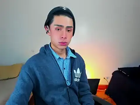 Snapshot of steve__gray chatting on February 14, 2:02 pm steve gray online show from February 14, 2:02 pm