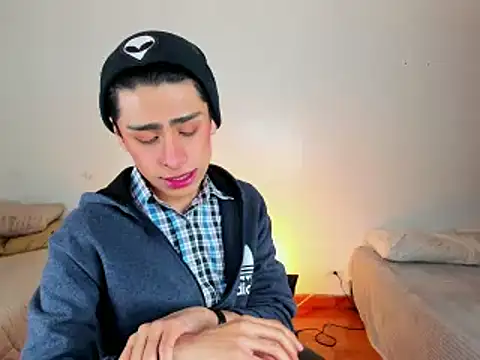 Snapshot of steve__gray chatting on February 21, 3:21 pm steve gray online show from February 21, 3:21 pm