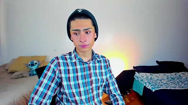 Snapshot of steve__gray chatting on March 14, 6:50 pm steve gray online show from March 14, 6:50 pm