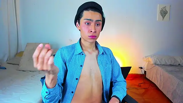 Snapshot of steve__gray chatting on March 22, 6:58 pm steve gray online show from March 22, 6:58 pm