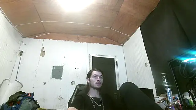 Snapshot of nuttyking2022 chatting on October 23, 8:02 am nuttyking2022 online show from October 23, 8:02 am