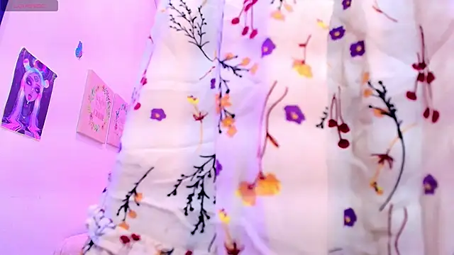 tylla  online show from March 22, 3:09 am