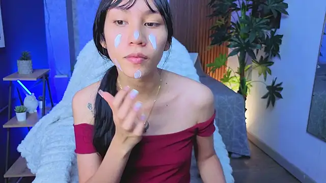 Snapshot of Miaa_Lee7 chatting on April 28, 7:41 pm Miaa Lee7 online show from April 28, 7:41 pm