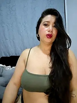 Snapshot of Sexy_Tifany chatting on November 7, 4:12 am Sexy Tifany online show from November 7, 4:12 am