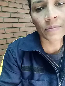 dulce 696 online show from October 14, 6:20 pm