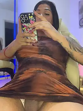 Snapshot of tinalove7 chatting on July 2, 3:23 am tinalove7 online show from July 2, 3:23 am