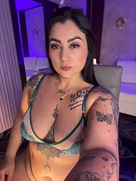 Madissonlove 1 online show from April 12, 10:59 pm