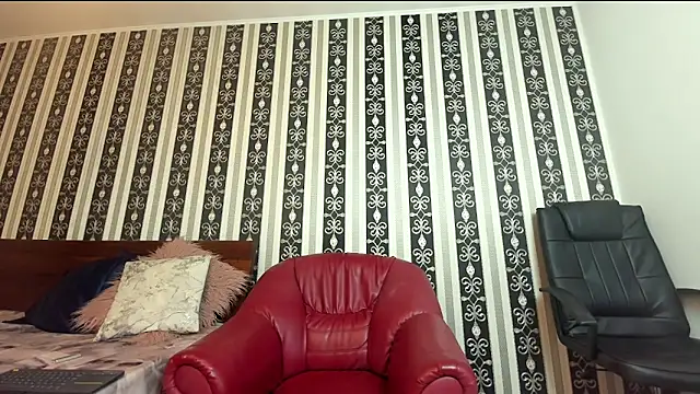 SWEET-SOPHI online show from November 29, 9:40 pm