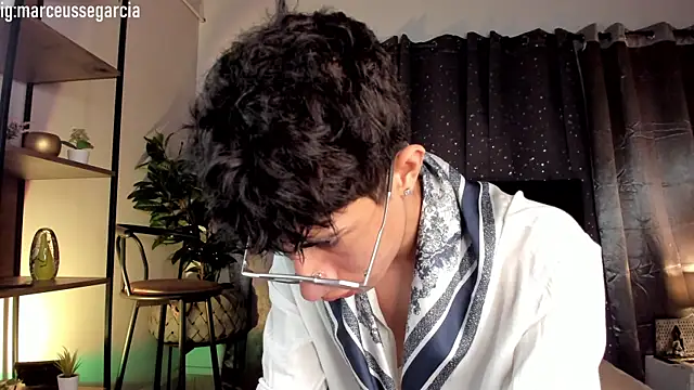 NovaaWheler online show from March 26, 11:49 am