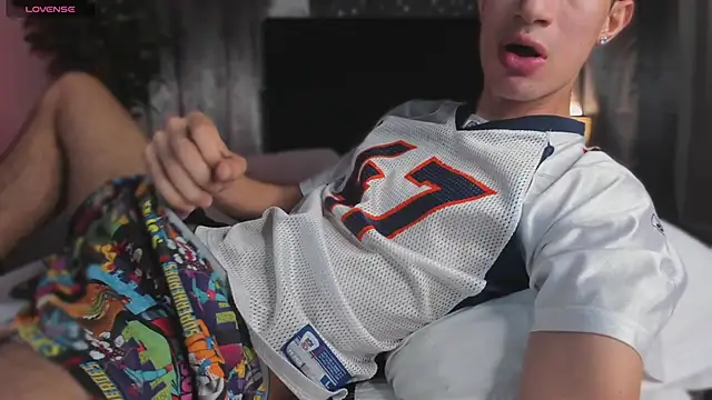 NovaaWheler online show from April 24, 12:18 pm