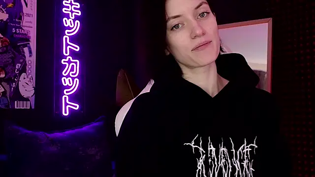 roxy riot  online show from March 8, 1:39 am