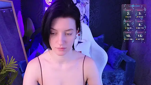 roxy riot  online show from February 18, 1:34 am