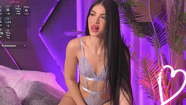 LilaRoses online show from February 28, 4:43 am