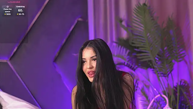 LilaRoses online show from March 23, 5:00 am