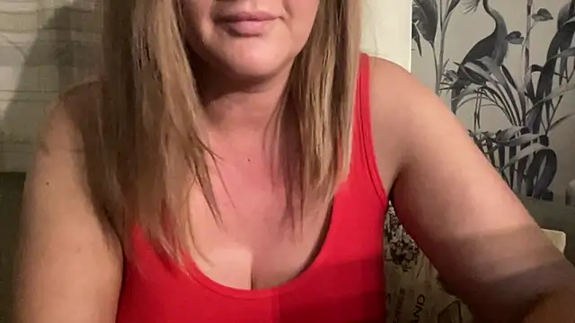 Snapshot of Billiexxx chatting on February 8, 6:22 pm Billiexxx online show from February 8, 6:22 pm