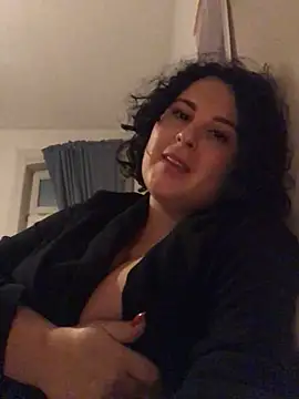 Snapshot of LunaSoleil9 chatting on February 9, 7:30 pm LunaSoleil9 online show from February 9, 7:30 pm