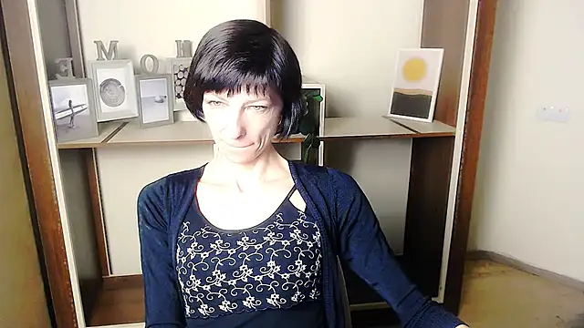  AngeliaFlow  online show from September 16, 6:58 am