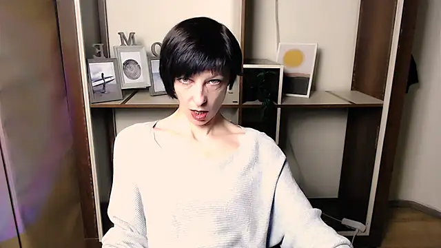  AngeliaFlow  online show from December 4, 8:01 am