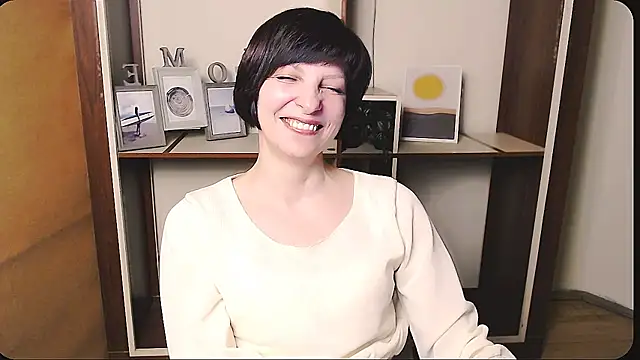  AngeliaFlow  online show from March 31, 8:59 am