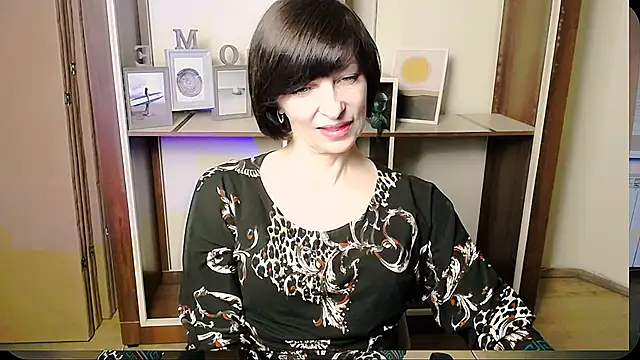 Snapshot of _AngeliaFlow_ chatting on May 28, 8:33 am AngeliaFlow online show from May 28, 8:33 am