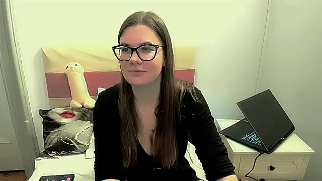 CarolineFlirt online show from November 5, 4:07 pm