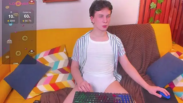 AdrianoAubert online show from October 31, 3:35 pm