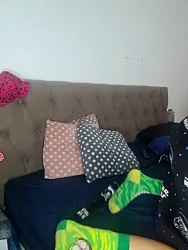 nickelfie online show from March 10, 10:37 am