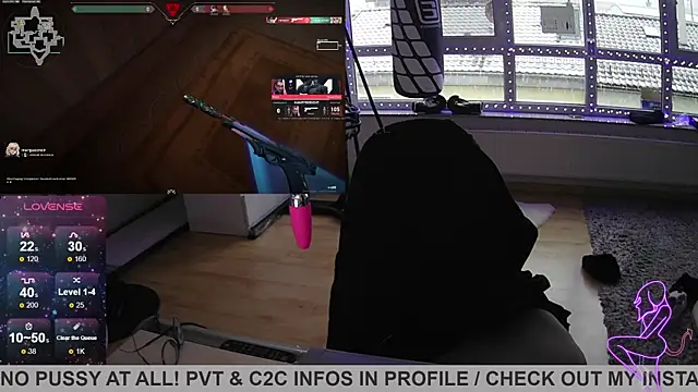 Snapshot of Gamergirl-Linela chatting on February 13, 7:45 am Gamergirl-Linela online show from February 13, 7:45 am