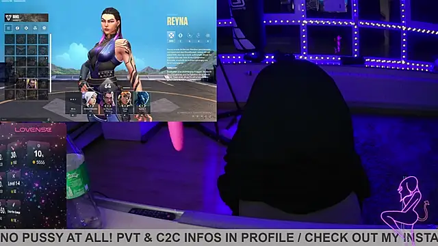 Snapshot of Gamergirl-Linela chatting on February 19, 9:03 pm Gamergirl-Linela online show from February 19, 9:03 pm