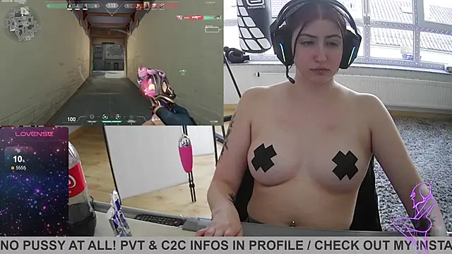 Snapshot of Gamergirl-Linela chatting on February 20, 3:19 pm Gamergirl-Linela online show from February 20, 3:19 pm